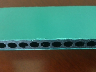 PPのポリエチレンの空のプロフィールの生産機械PPプラスチック造る型板の放出ライン