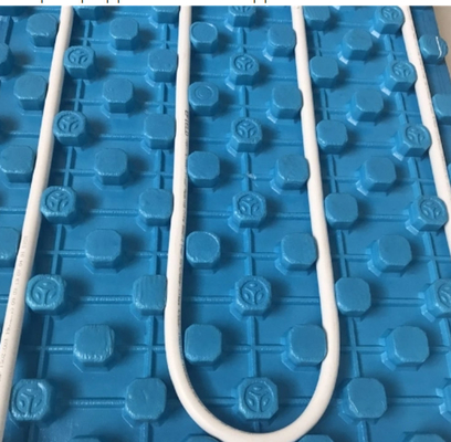 プラスチック製の熱水散熱床暖房モジュール 生産ライン エクストルーション 450kg/H
