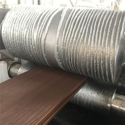 ポリ塩化ビニールはライン ポリ塩化ビニールの床の生産機械板放出泡立つ