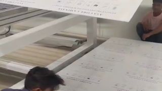 厚さ1mmのインドGAGデコレーションシート生産現場