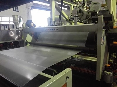 購入 TPUフィルムコーティング 複合布フィルムエクストルーションライン シングルスクリュー 500kg/H online manufacture